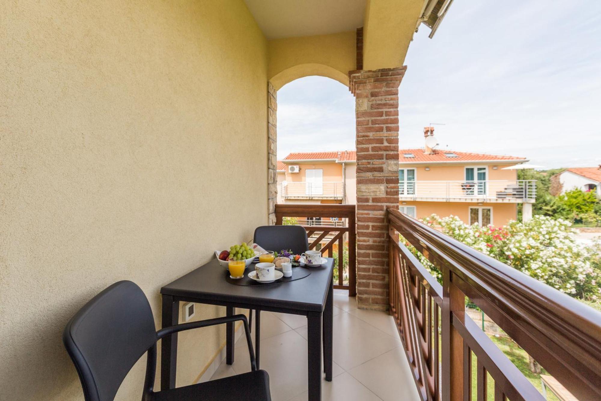 Apartments Bellissima Funtana Zewnętrze zdjęcie