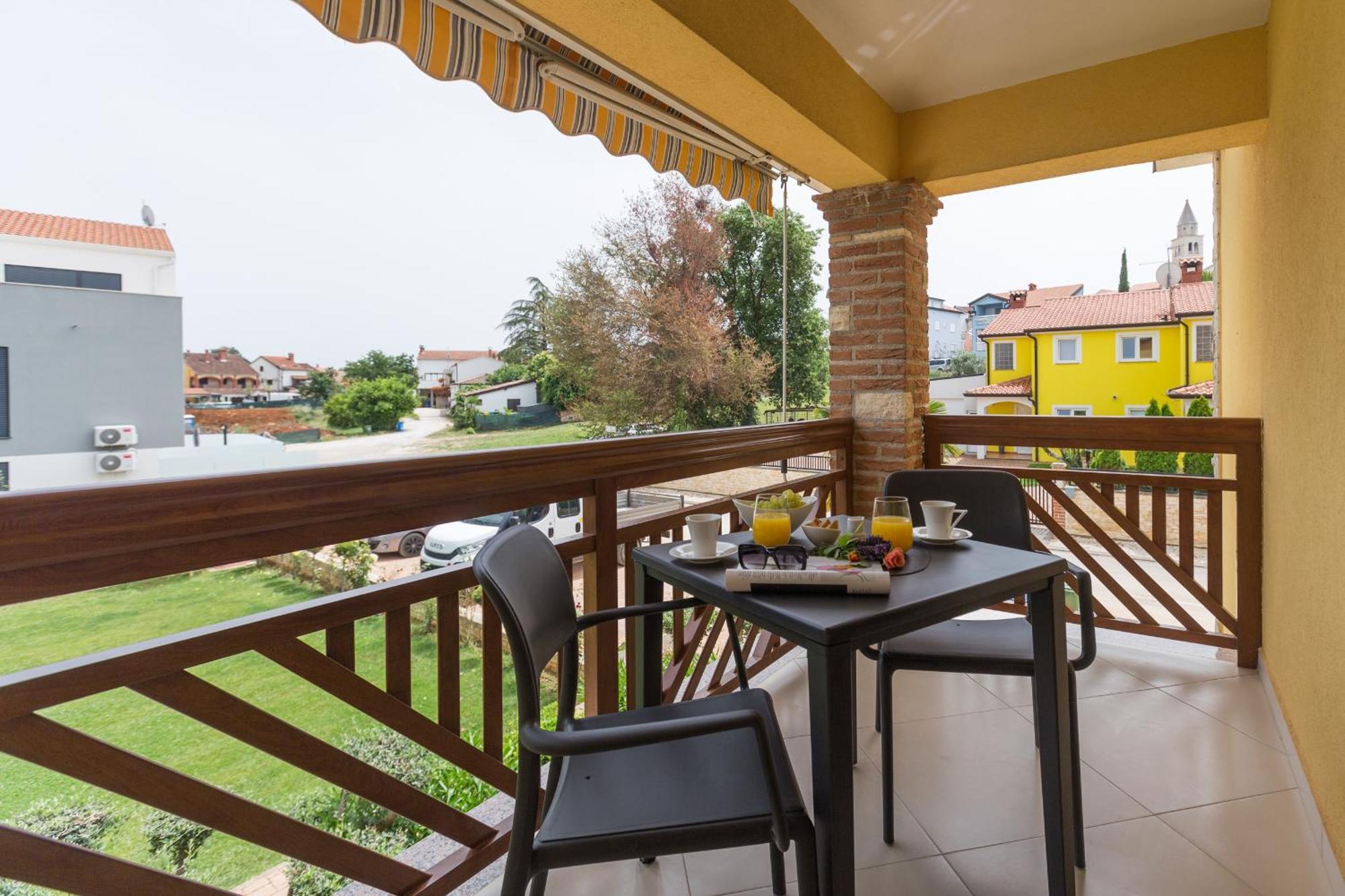 Apartments Bellissima Funtana Zewnętrze zdjęcie