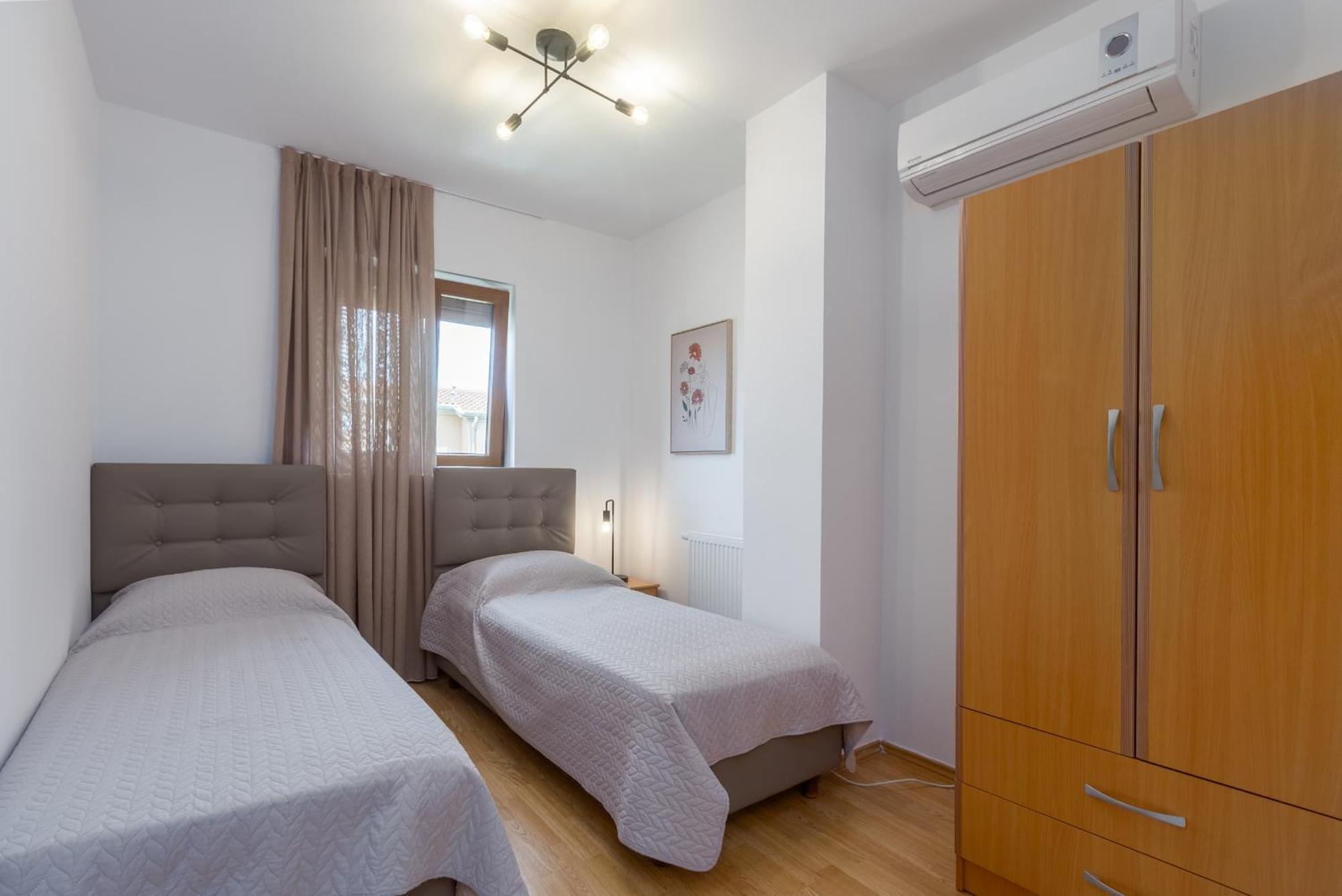 Apartments Bellissima Funtana Zewnętrze zdjęcie