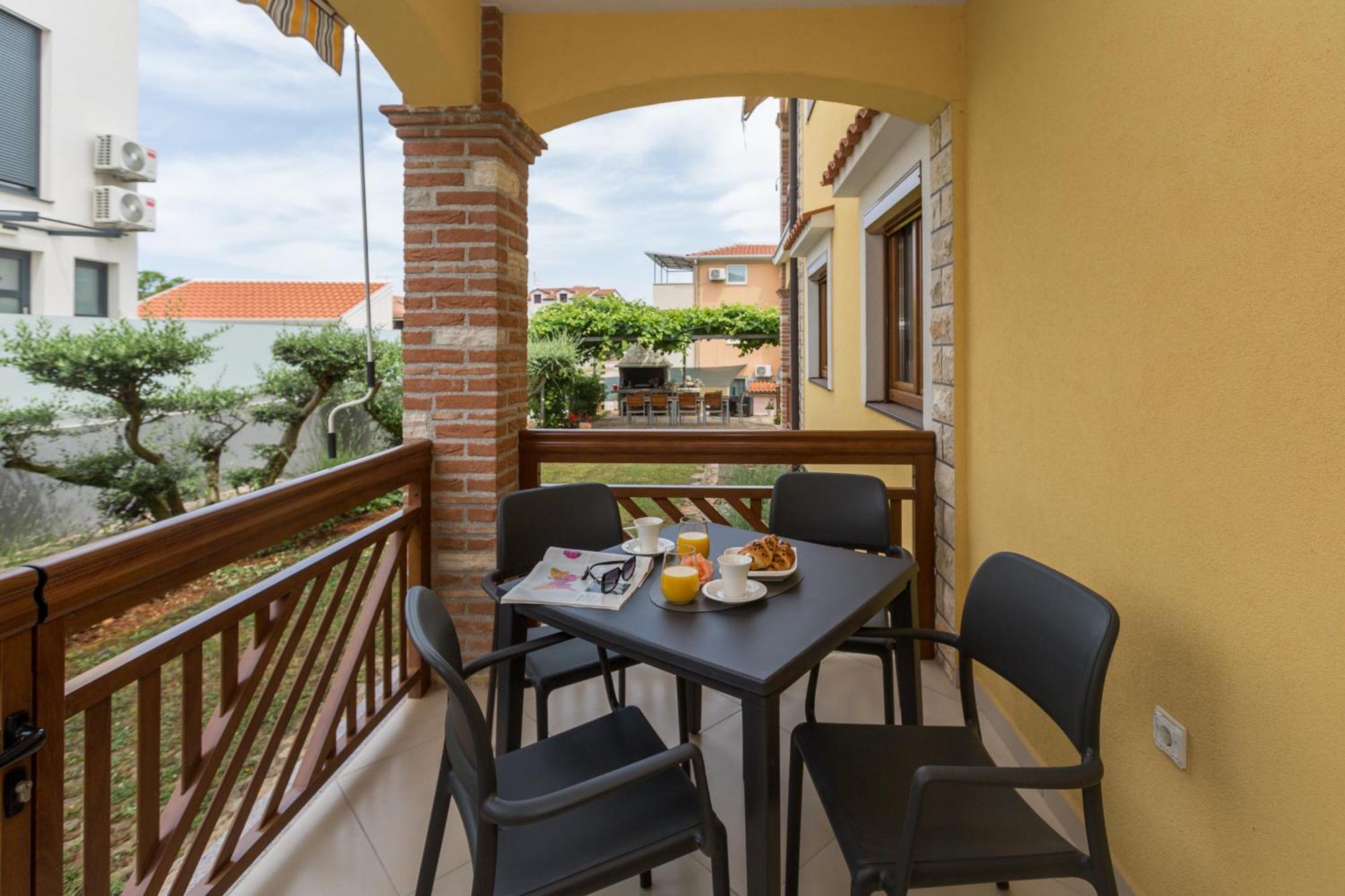 Apartments Bellissima Funtana Zewnętrze zdjęcie